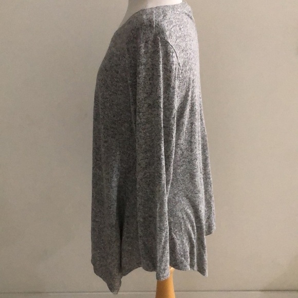 Green Envelope Women’s Green/Gray 3/4 Sleeve Shirt Shark-bite Hem Size 1X - Picture 4 of 6